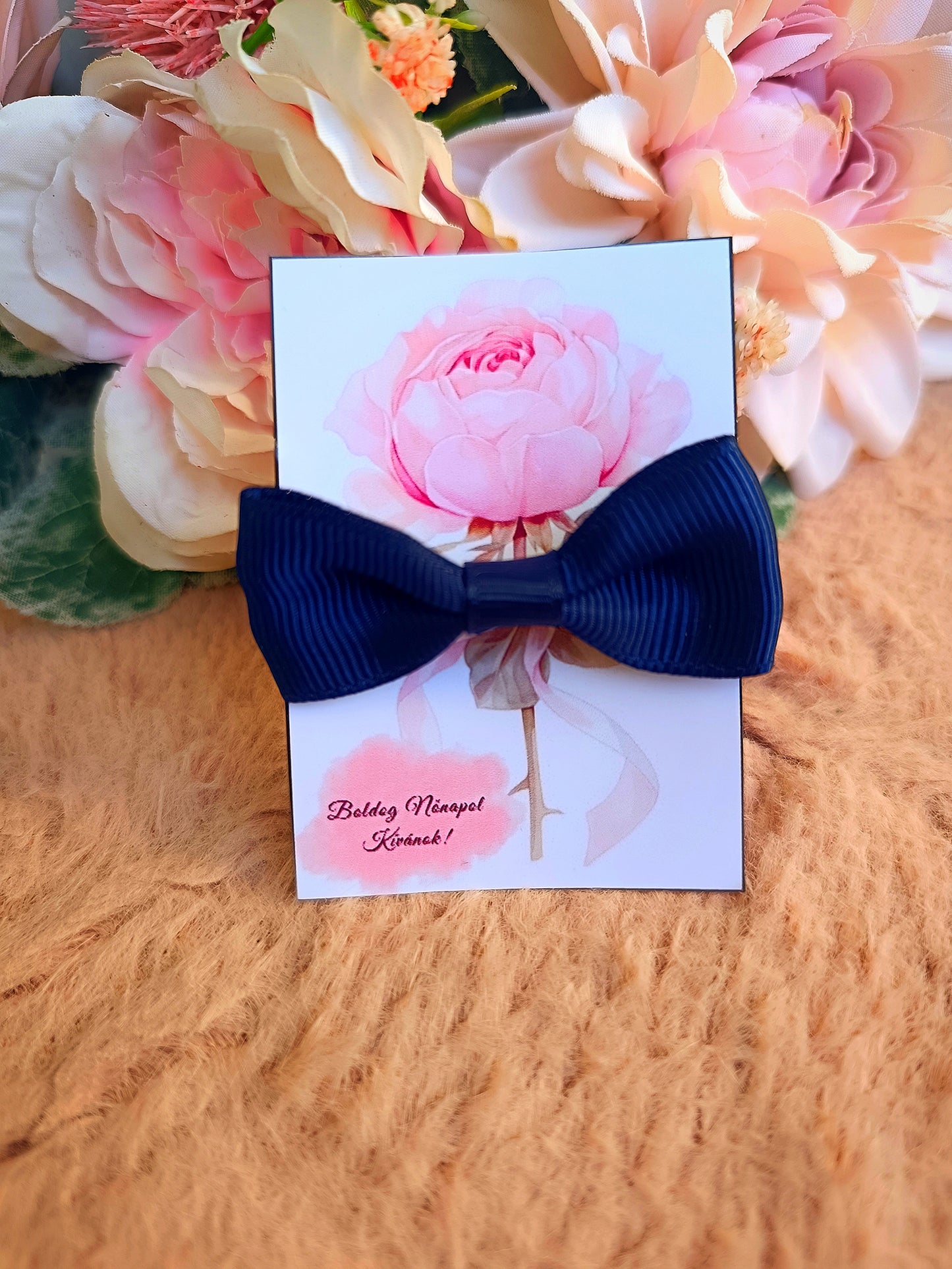 Ajándék masni hajgumi nőnapi sötétkék