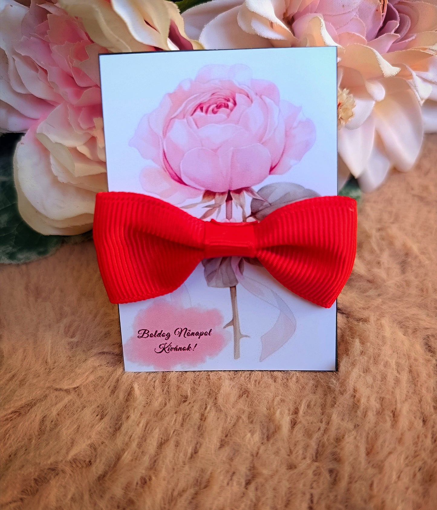 Ajándék masni hajgumi nőnapi piros