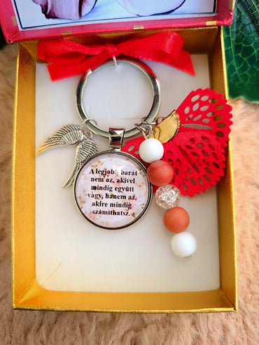 Baratság kulcstartó piros