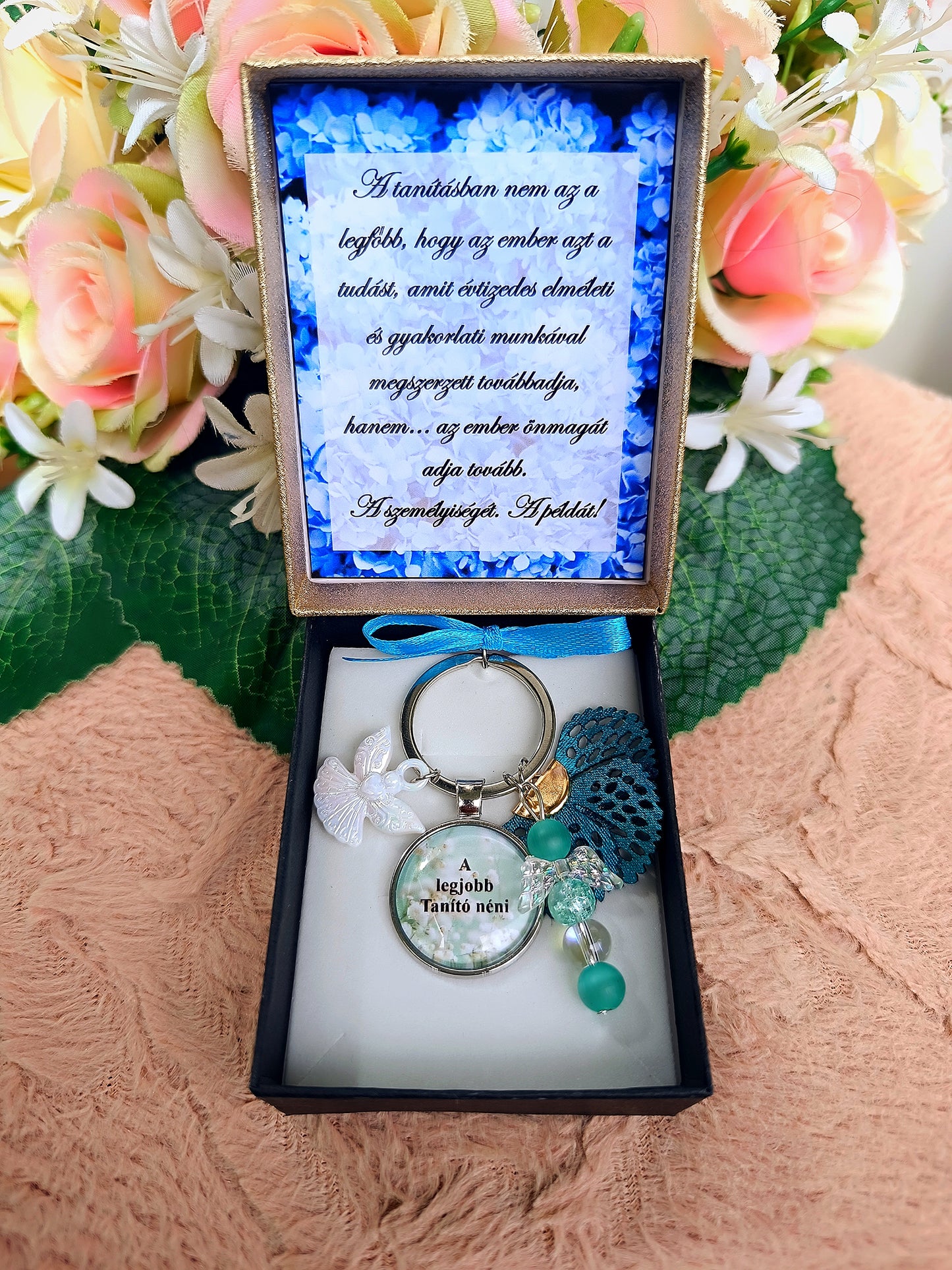 Ajándék pedagógusnak kék pasztell kulcstartó