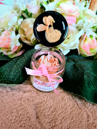 100ml egyedi feliratos virágos Bridgerton család ihlette szója gyertya