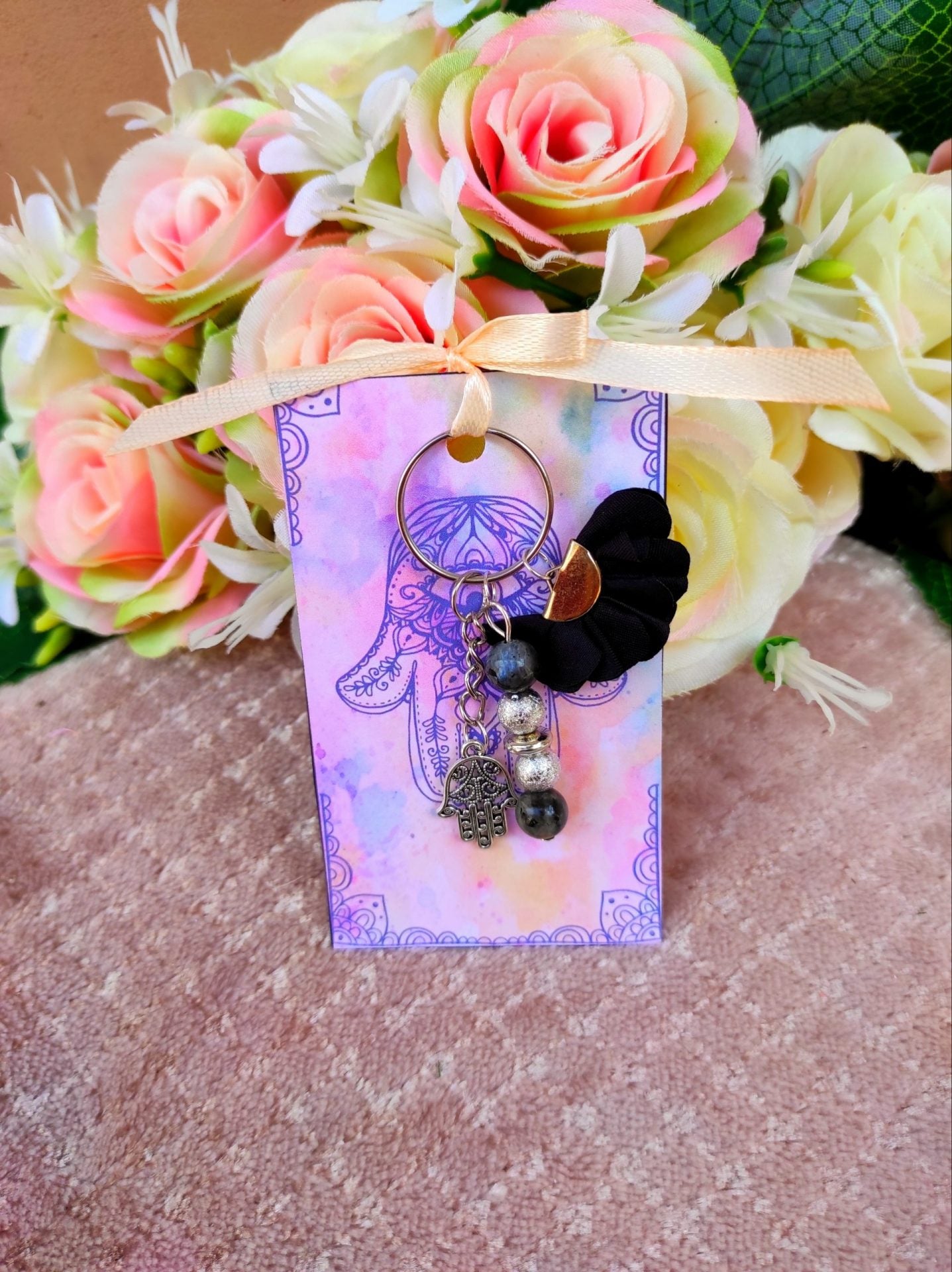 Fatima keze ásvány kulcstartó fekete