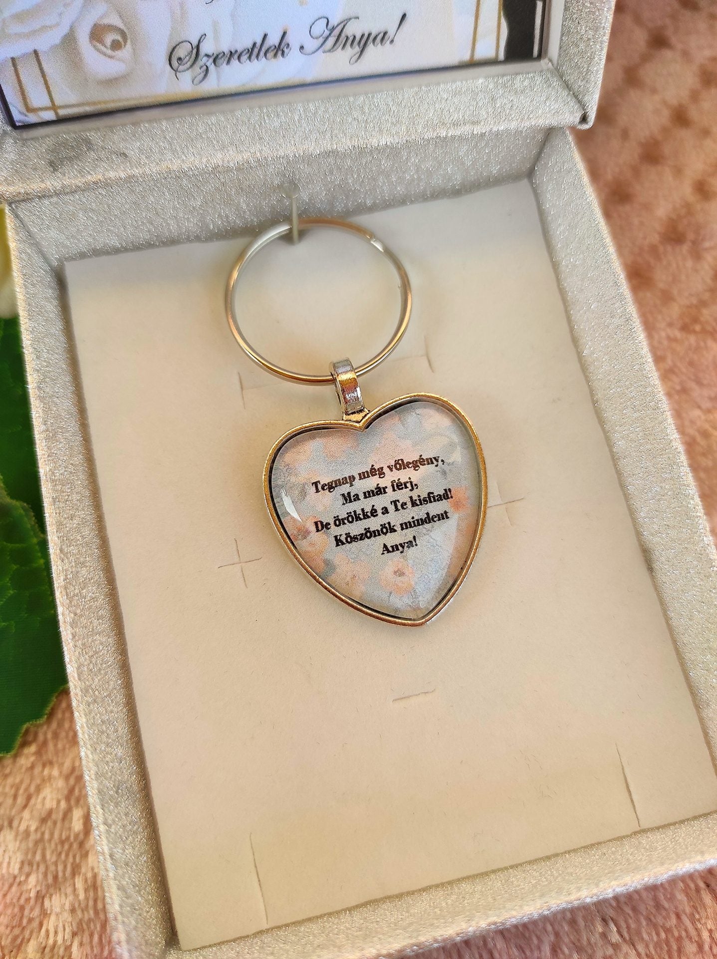 Örömanya ajándék kulcstartó