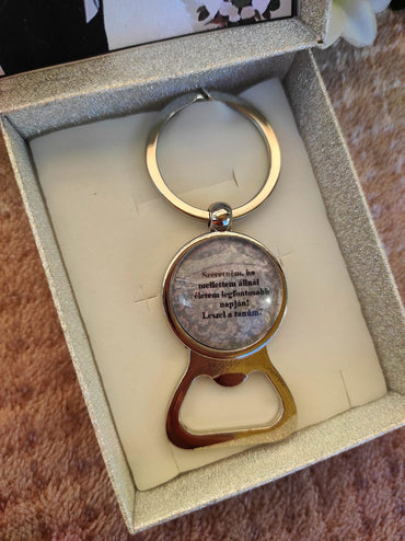 Sörnyitós tanúfelkérő kulcstartó II.