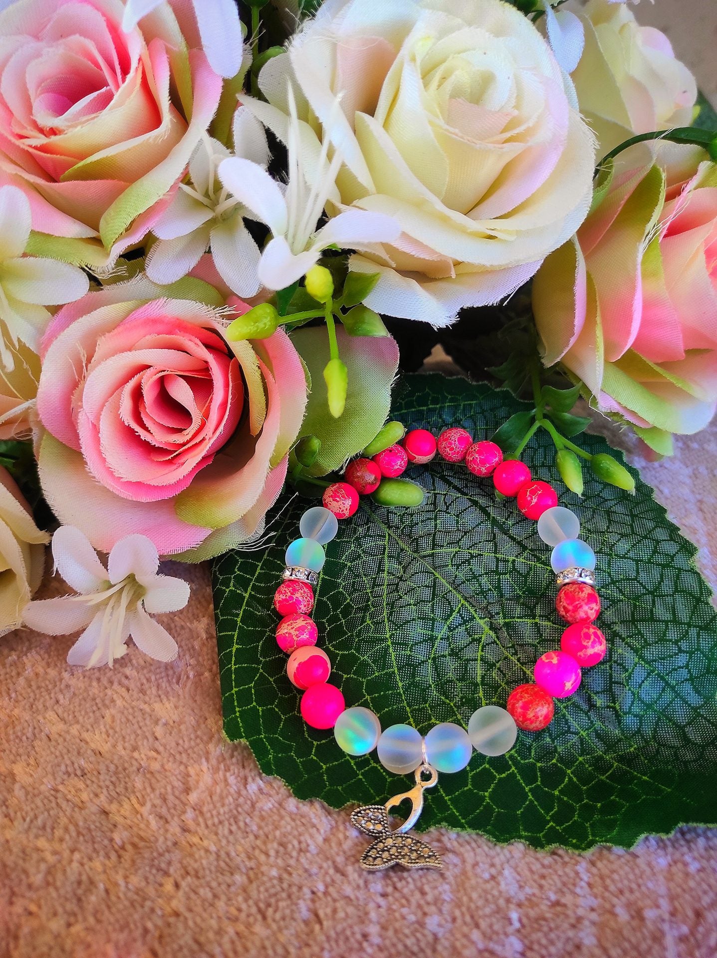 Holdköves pillangó ásvány karkötő