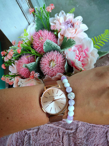 Ajándék szolid lila örömanya karkötő