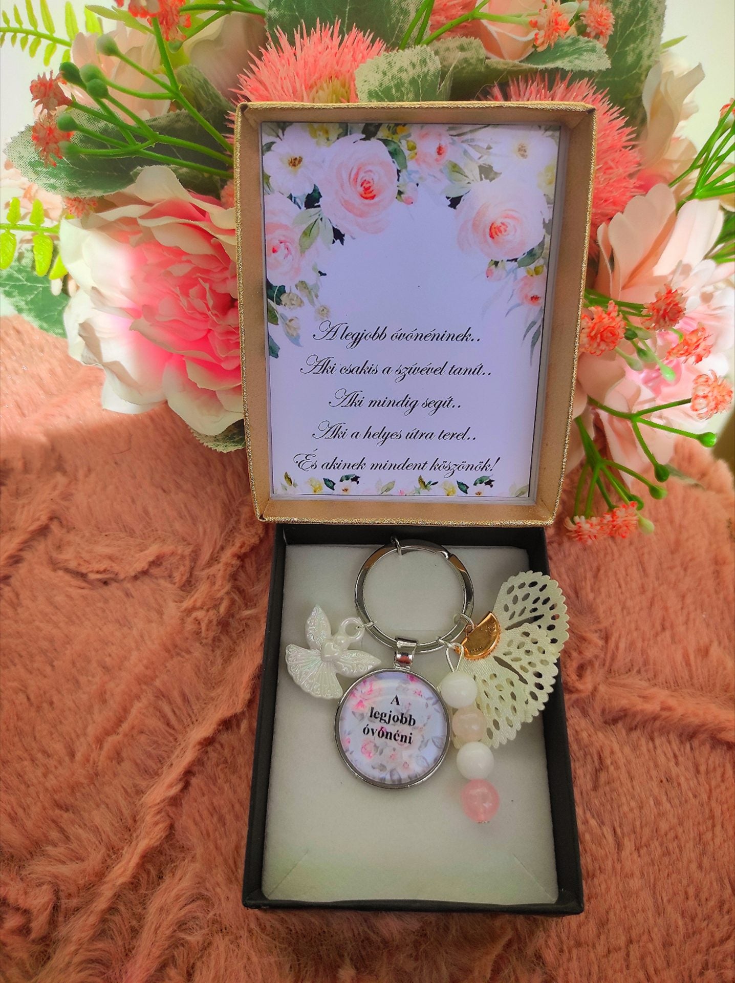 Ajándék pedagógusnak rózsakvarc dobozos