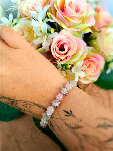 Bababejelentő rózsakvarc karkötő