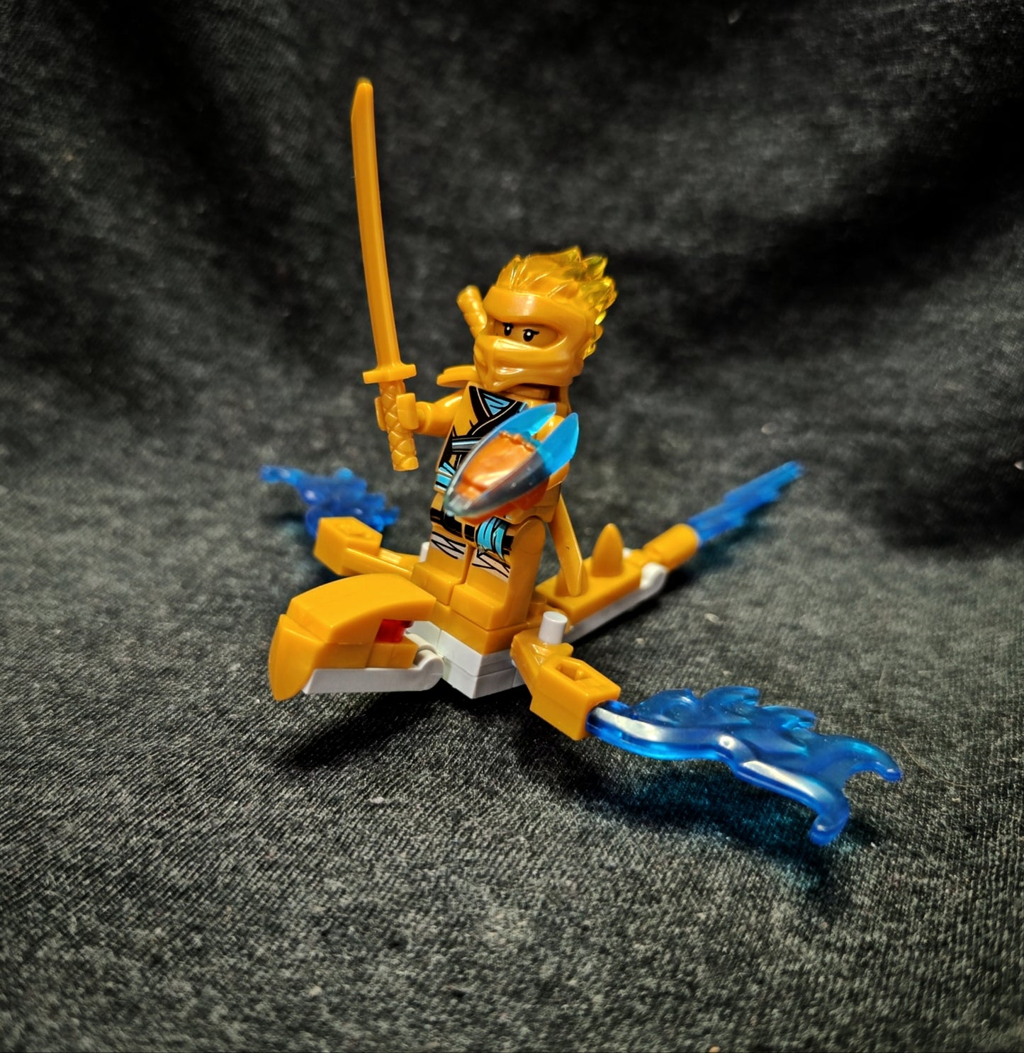 Ninjago figura sárkánnyal III