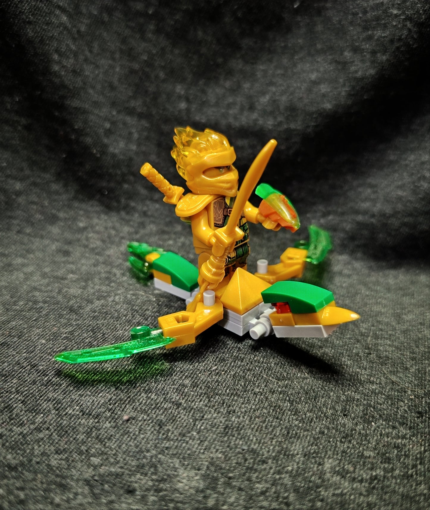 Ninjago figura sárkánnyal II