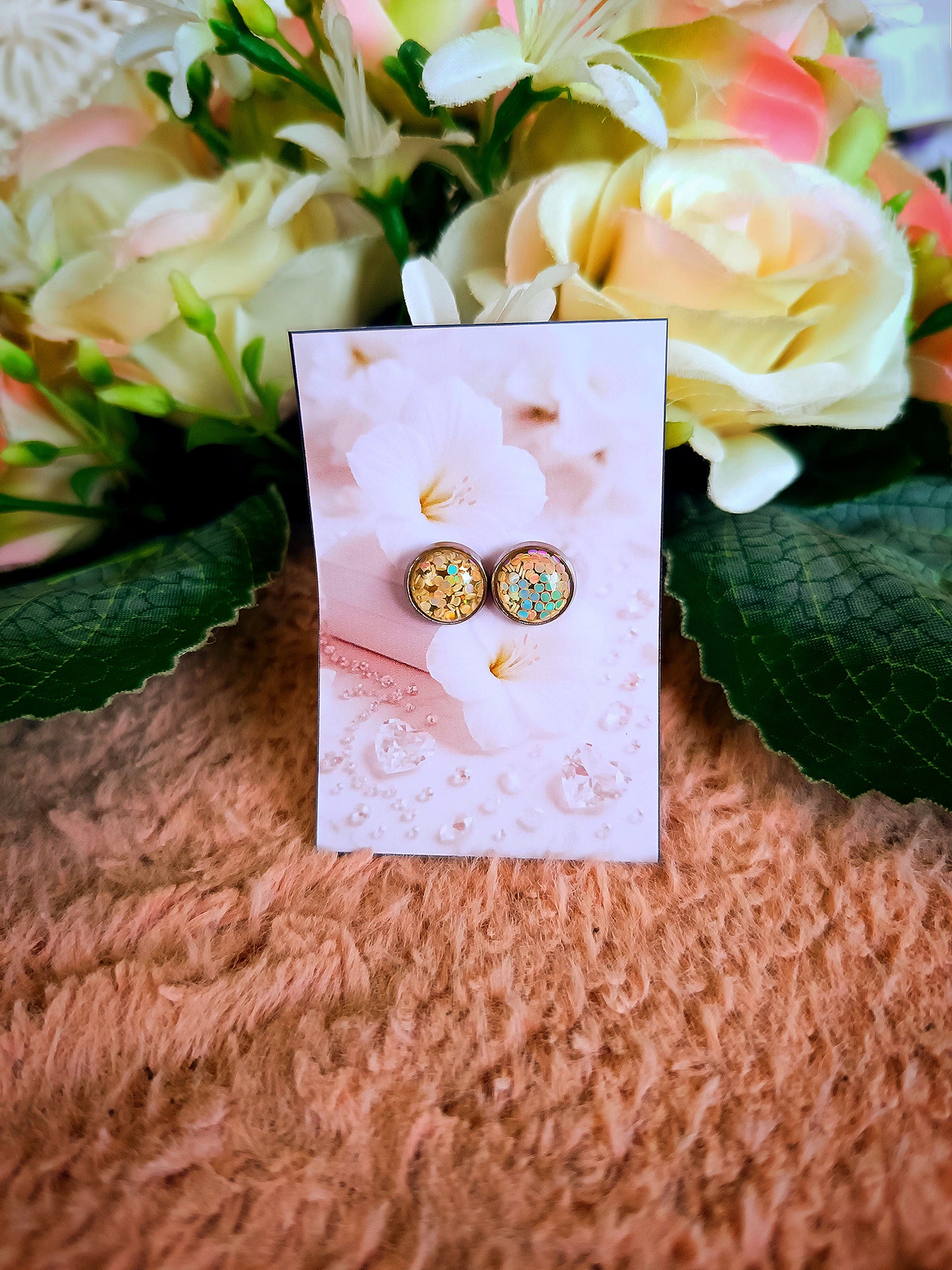 Fehér bedugós nikkelmentes fülbevaló