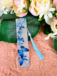 Nőnapi ajándék pillangós könyvjelző kék