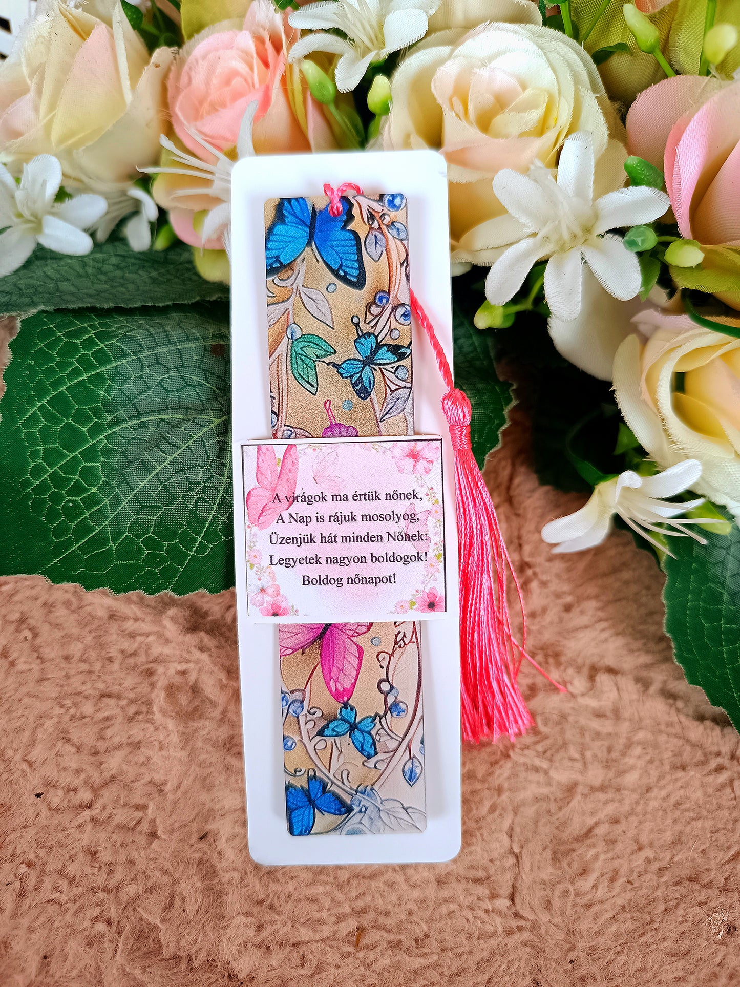 Nőnapi ajándék pillangós könyvjelző kék