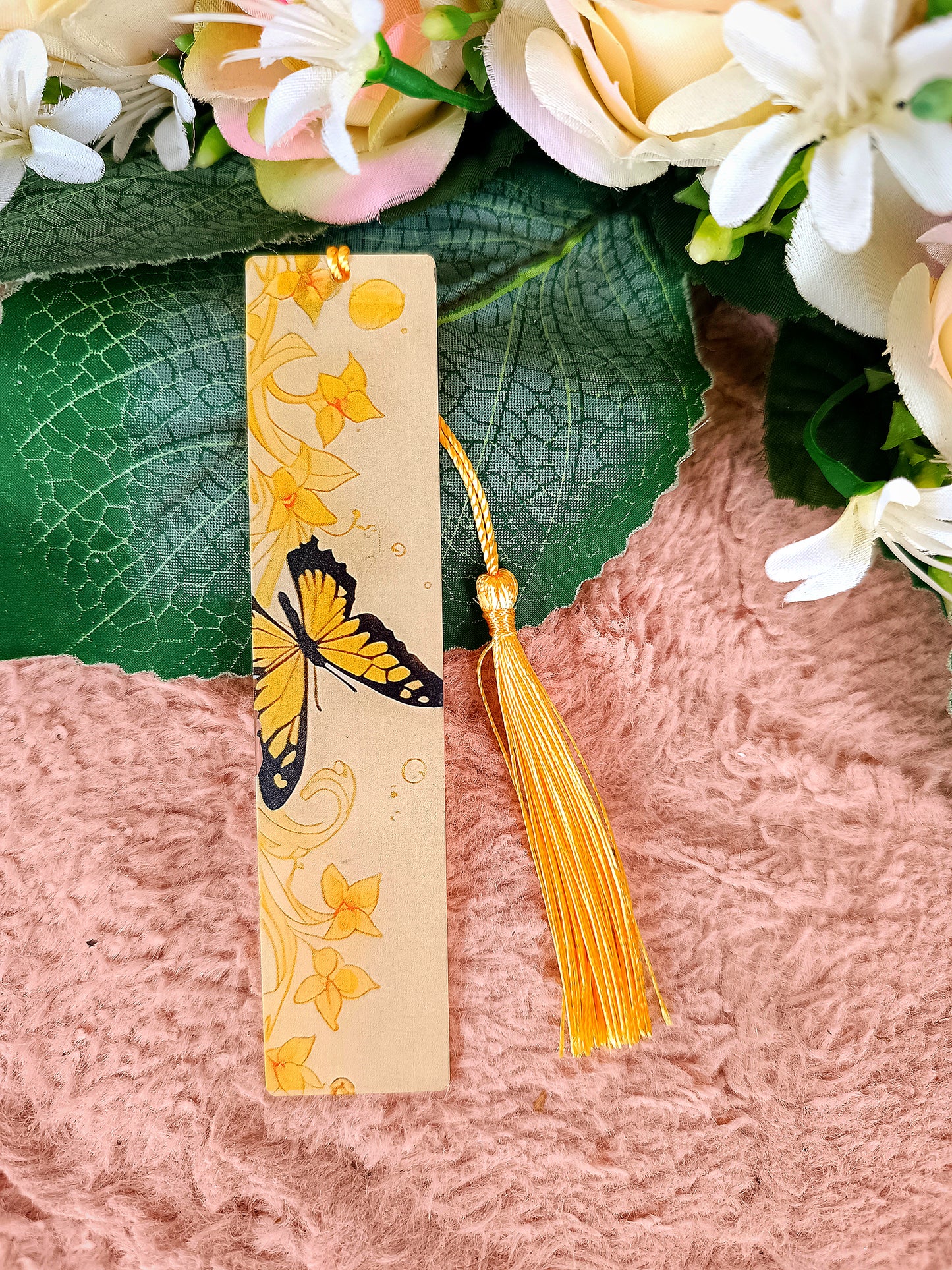 Nőnapi ajándék pillangós könyvjelző (sárga)