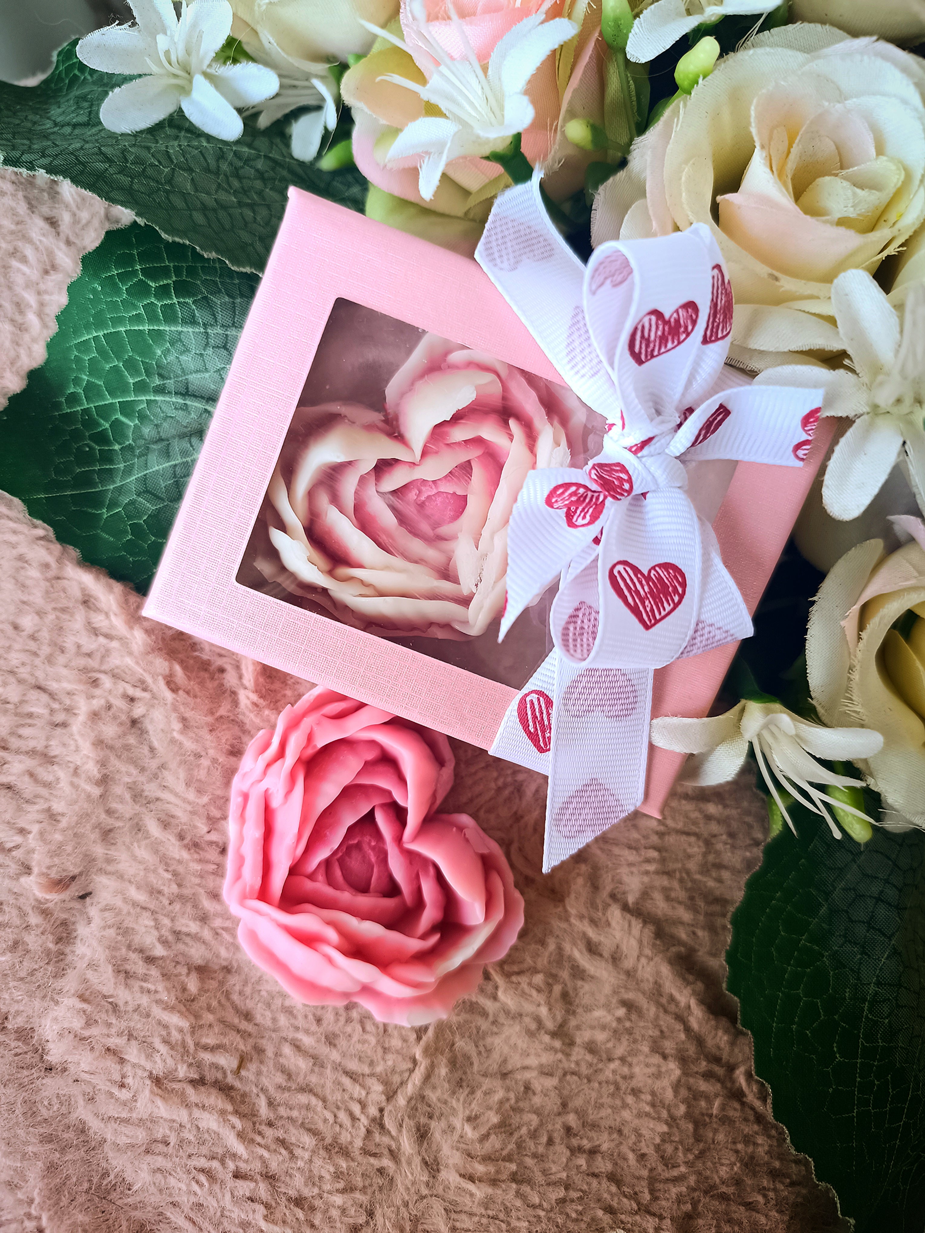 Ajándék illatviasz díszdobozban valentin napra, nőnapra, anyák napjára