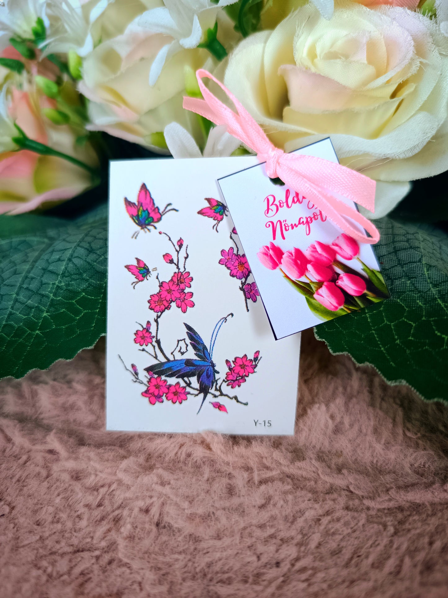 Nőnapi ajándék gyerek tetoválás köszöntővel virágos