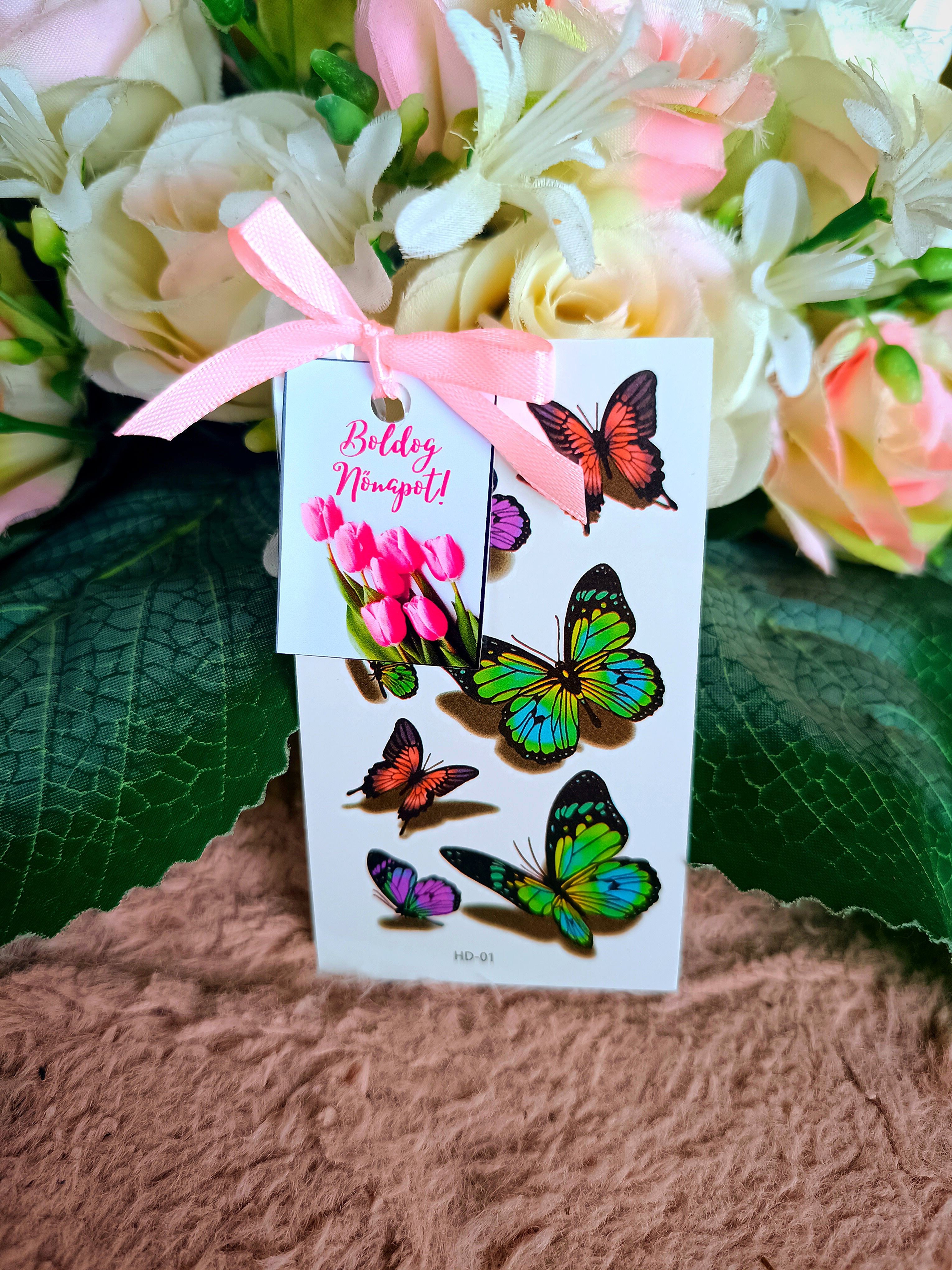 Nőnapi ajándék gyerek tetoválás köszöntővel