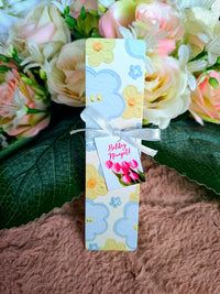 Nőnapi ajándék virágos könyvjelző