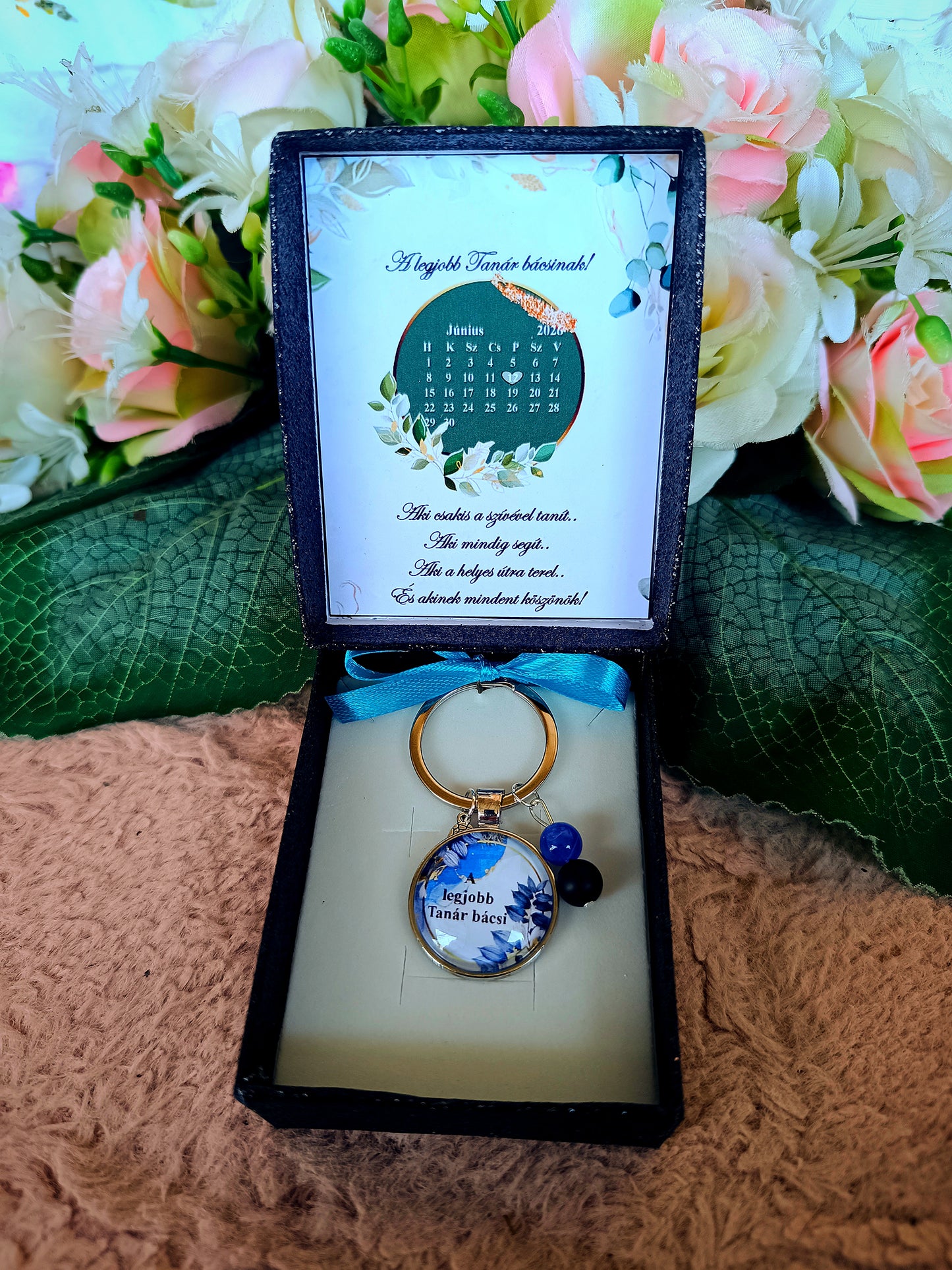 Ajándék pedagógusnak, tanár bácsinak kulcstartó
