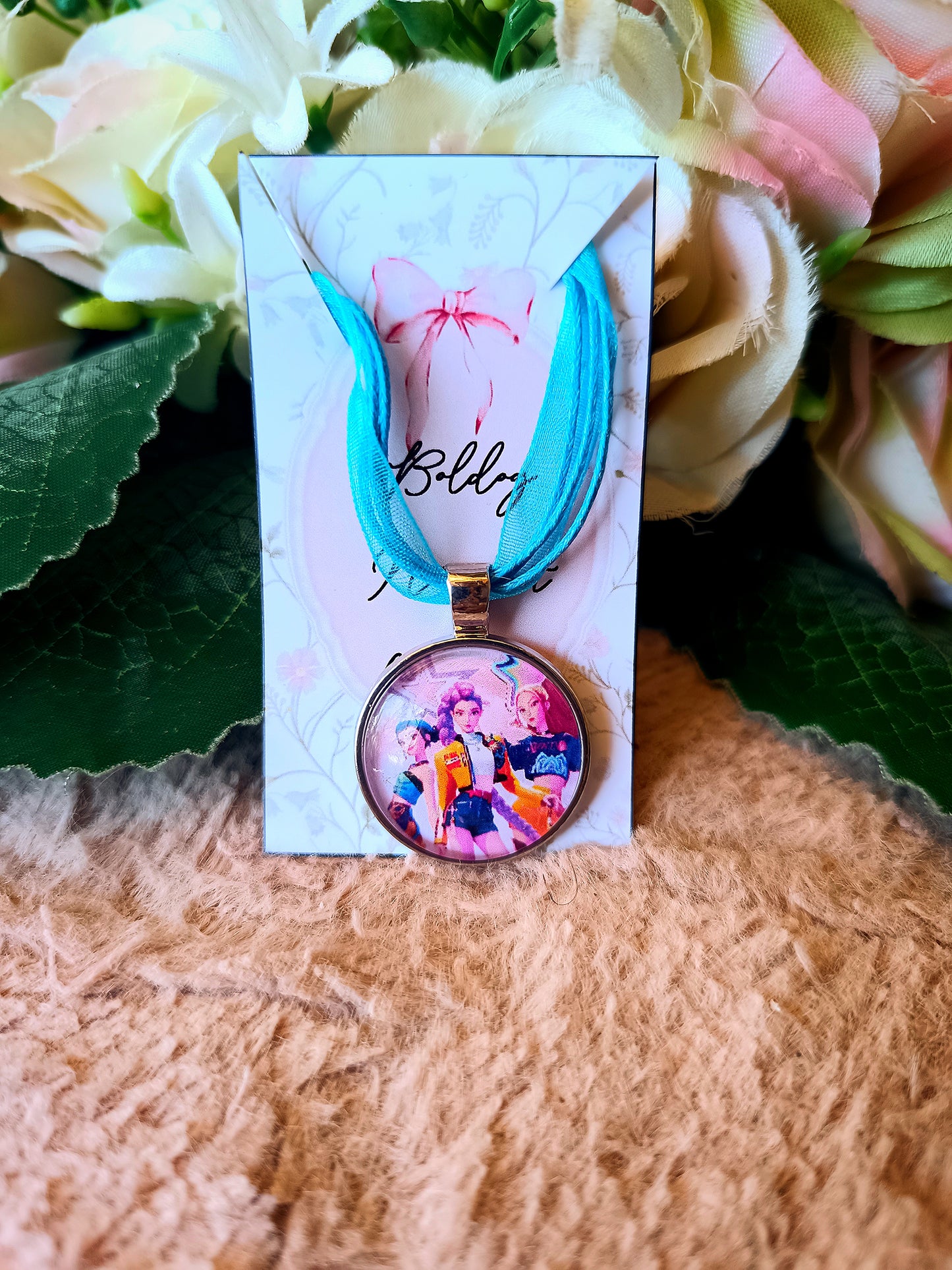 Ajándék kislányoknak nőnapra nyaklánc Kpop Demonhunters