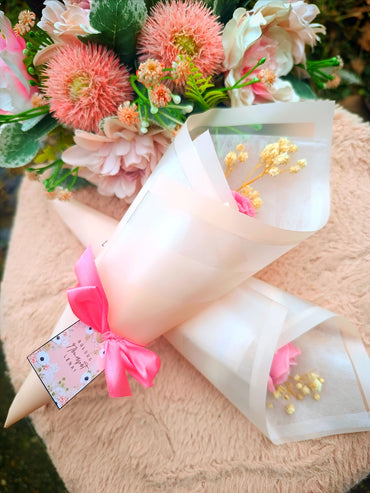 Ajándék Nőnapra virág viasz csokor