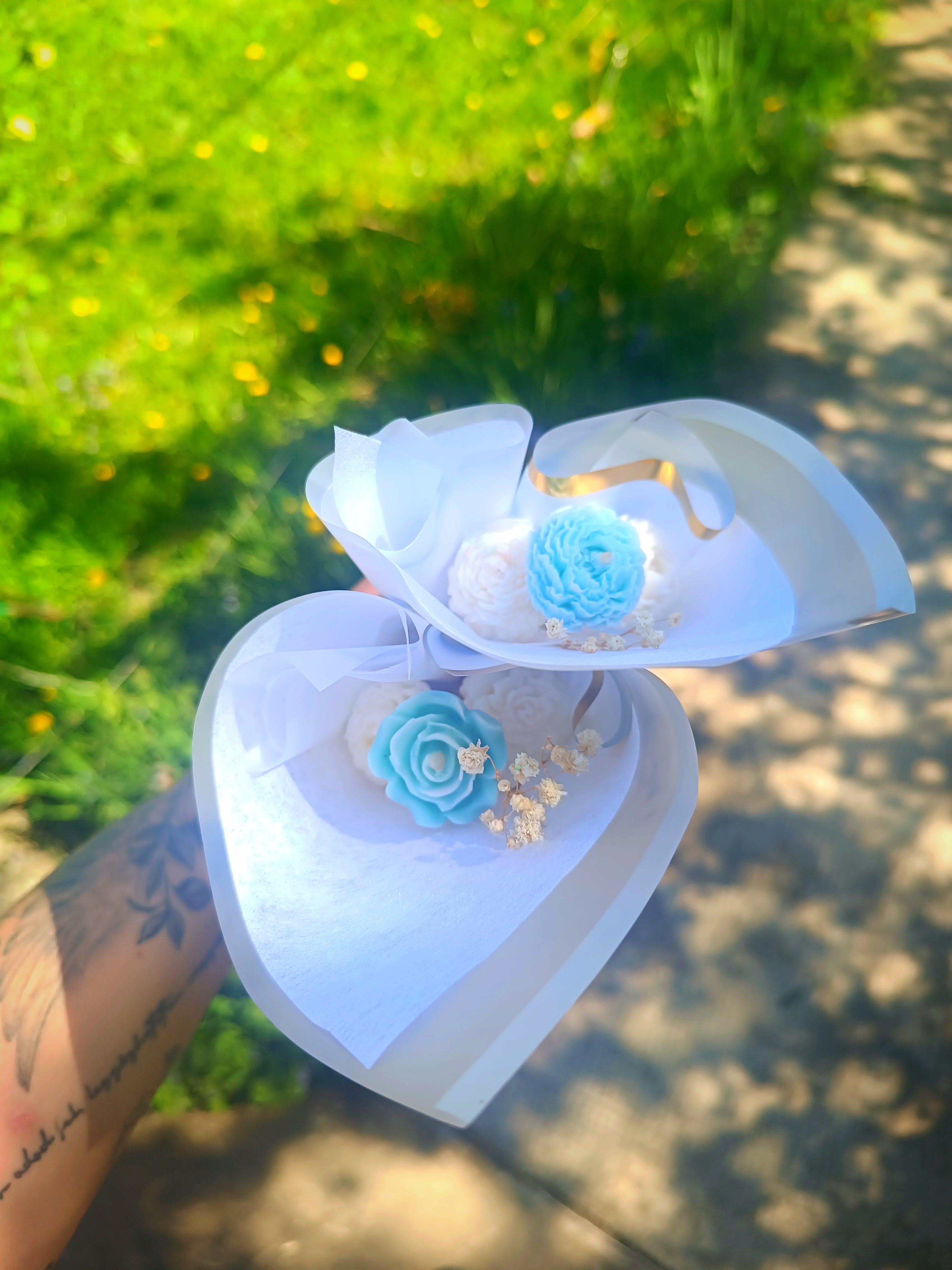 Ajándék Nőnapra, Anyák napjára, Pedagógusnak virág viasz csokor kék