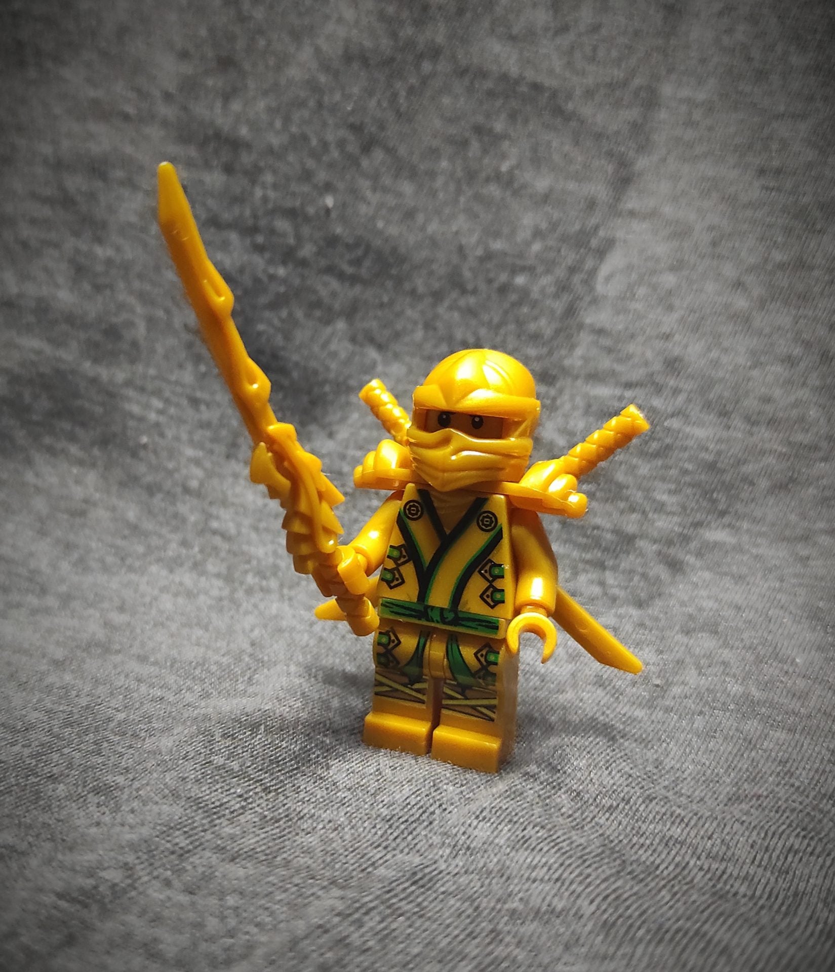 Arany ninja Ninjago figura