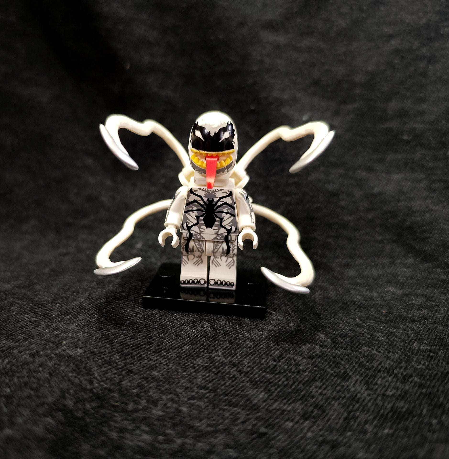 Marvel figura Anti-Venom